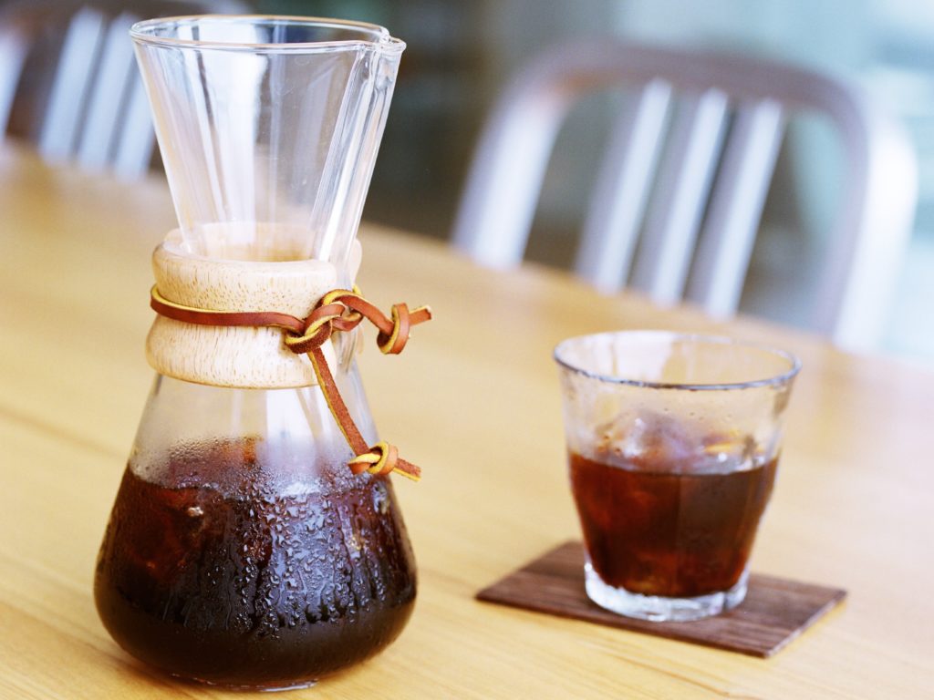 Coffee Brewing Chemistry: Hot Brew vs. Cold Brew – Science and Food